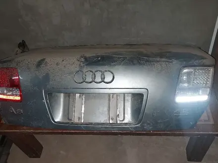 Audi A8 D3 багажник за 28 000 тг. в Шымкент