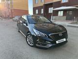 Hyundai Sonata 2016 года за 6 200 000 тг. в Актобе – фото 2