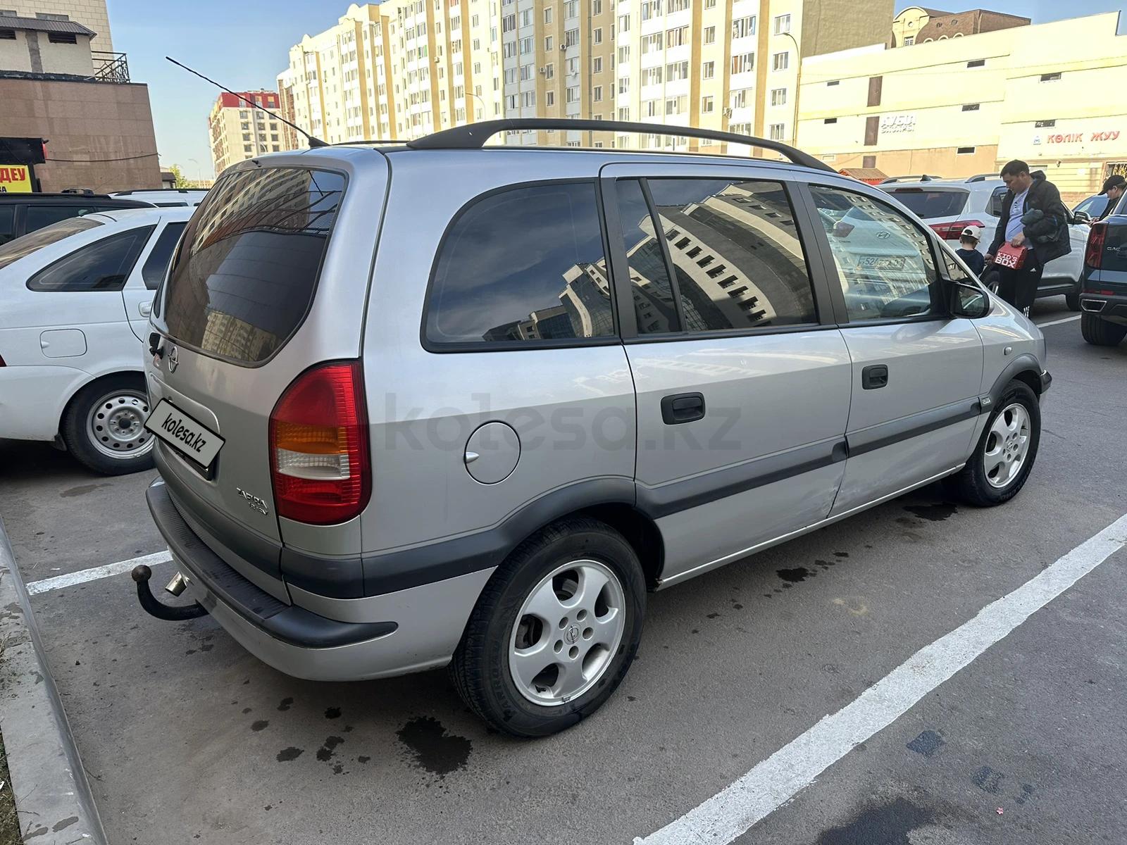 Opel Zafira 2001 г.