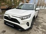 Toyota RAV4 2022 года за 20 000 000 тг. в Актобе – фото 5