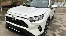 Toyota RAV4 2022 года за 20 000 000 тг. в Актобе – фото 5