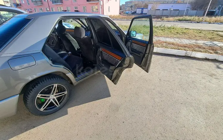 Mercedes-Benz E 200 1991 годаүшін2 550 000 тг. в Кокшетау