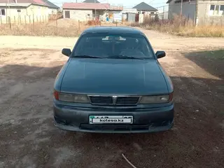 Mitsubishi Galant, 1992