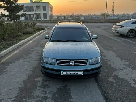 Volkswagen Passat 1999 года за 3 100 000 тг. в Алматы – фото 3