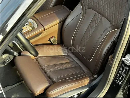 BMW 750 2016 года за 23 000 000 тг. в Алматы – фото 5