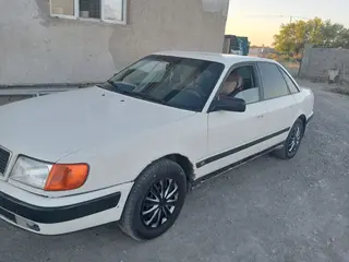 Audi 100, 1992