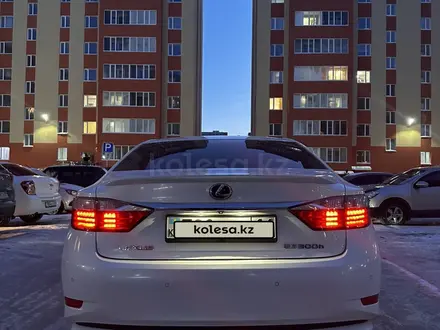 Lexus ES 300h 2013 года за 11 700 000 тг. в Астана – фото 6