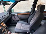 Mercedes-Benz E 230 1991 года за 3 200 000 тг. в Алматы – фото 4