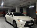 Toyota Camry 2017 года за 11 200 000 тг. в Актобе – фото 7
