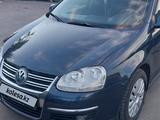 Volkswagen Jetta 2010 года за 3 300 000 тг. в Павлодар – фото 2