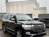 Toyota Land Cruiser 2016 года за 31 300 000 тг. в Астана