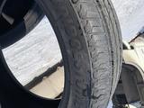 Комплект летних шин Bridgestone за 300 000 тг. в Караганда