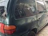 Volkswagen Sharan 1997 года за 1 300 000 тг. в Шымкент – фото 5