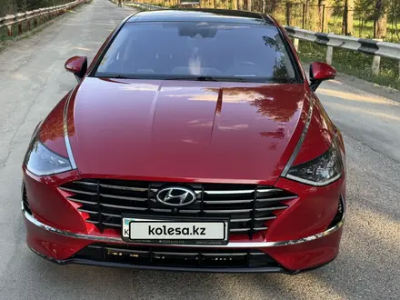 Hyundai Sonata 2021 года за 11 490 000 тг. в Алматы – фото 4