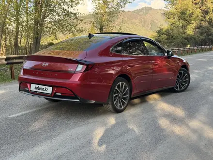 Hyundai Sonata 2021 года за 11 490 000 тг. в Алматы – фото 3