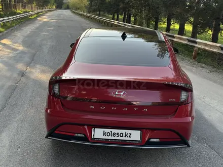 Hyundai Sonata 2021 года за 11 490 000 тг. в Алматы – фото 5
