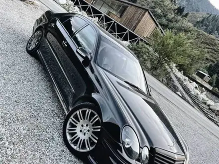 Бампер передний Mercedes w211 amg за 50 000 тг. в Астана – фото 3