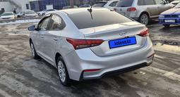 Hyundai Accent 2019 годаfor7 200 000 тг. в Алматы – фото 3