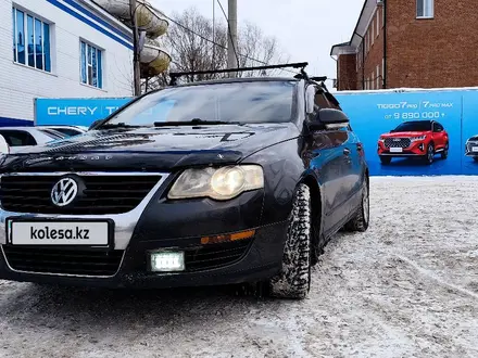 Volkswagen Passat 2005 года за 3 750 000 тг. в Петропавловск