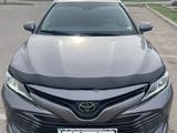 Toyota Camry 2020 года за 13 500 000 тг. в Астана – фото 2