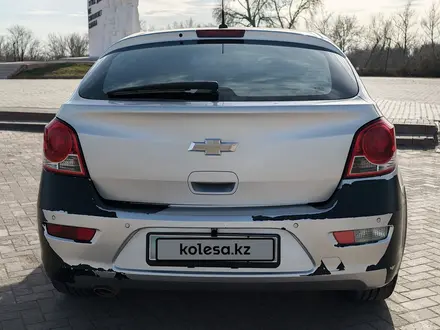 Chevrolet Cruze 2012 года за 3 300 000 тг. в Уральск – фото 3