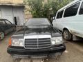 Mercedes-Benz E 300 1993 годаүшін900 000 тг. в Актобе – фото 8