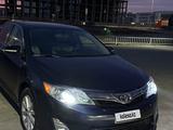 Toyota Camry 2014 года за 6 100 000 тг. в Атырау – фото 2