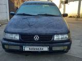 Volkswagen Passat 1993 годаfor1 300 000 тг. в Тараз