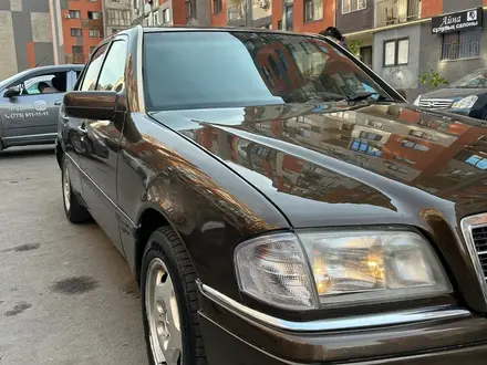 Mercedes-Benz C 220 1994 года за 2 100 000 тг. в Алматы – фото 15