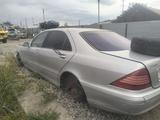 Mercedes-Benz S 500 1999 года за 300 000 тг. в Караганда – фото 3