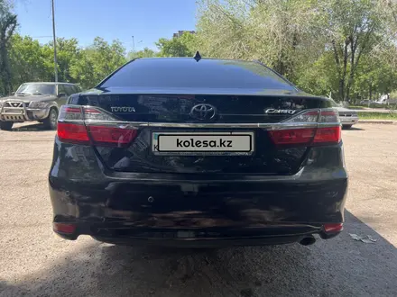 Toyota Camry 2015 года за 10 200 000 тг. в Усть-Каменогорск – фото 4