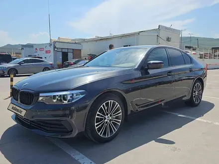 BMW 530 2019 года за 11 500 000 тг. в Алматы – фото 2