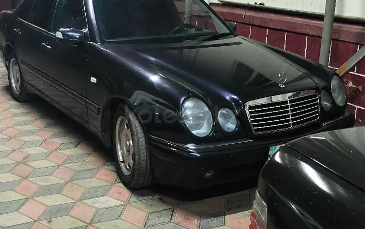 Mercedes-Benz E 320 1997 годаүшін4 000 000 тг. в Алматы