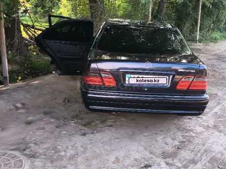 Mercedes-Benz E 320 1997 года за 4 000 000 тг. в Алматы – фото 13