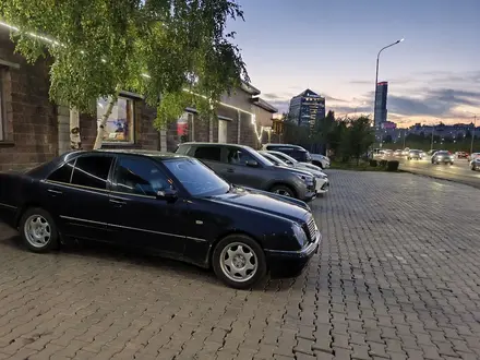 Mercedes-Benz E 320 1997 года за 4 000 000 тг. в Алматы – фото 8