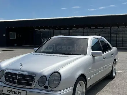 Mercedes-Benz E 280 1996 года за 2 700 000 тг. в Алматы – фото 20