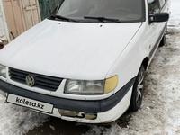 Volkswagen Passat 1995 годаүшін1 550 000 тг. в Жезказган