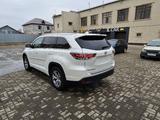 Toyota Highlander 2015 года за 13 000 000 тг. в Уральск – фото 4