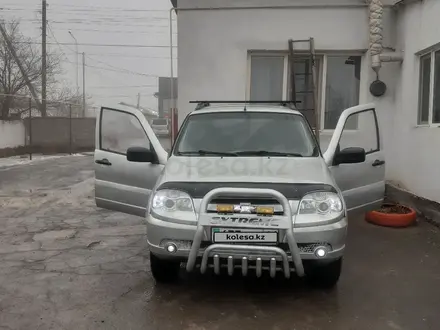 Chevrolet Niva 2007 года за 1 870 000 тг. в Туркестан – фото 3