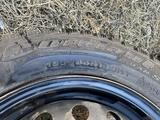 Шины с дисками 195 65 R15 как новые за 75 000 тг. в Алматы – фото 2