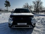 Mitsubishi Outlander 2021 годаүшін14 500 000 тг. в Уральск – фото 2