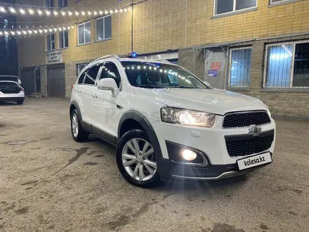 Chevrolet Captiva 2013 года за 7 700 000 тг. в Астана – фото 2