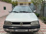 Volkswagen Golf 1995 годаүшін1 280 000 тг. в Алматы