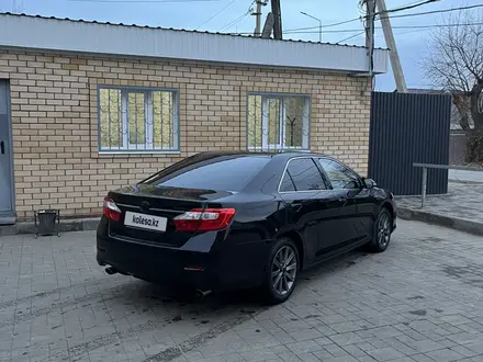 Toyota Camry 2012 года за 9 800 000 тг. в Актобе – фото 14