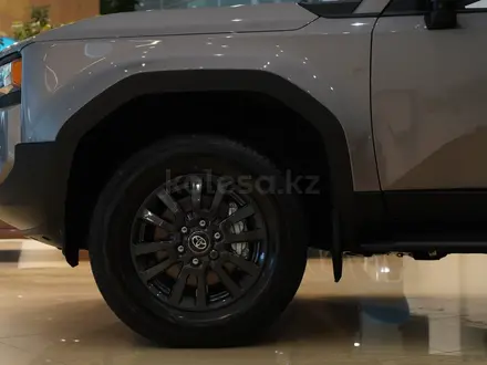 Toyota Land Cruiser Prado Luxe+ 2025 года за 52 390 000 тг. в Астана – фото 6