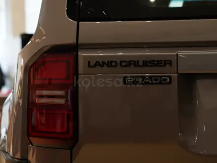 Toyota Land Cruiser Prado Luxe+ 2025 года за 52 390 000 тг. в Астана – фото 8