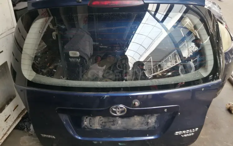 Крышка багажника на Toyota Corola Verso за 90 000 тг. в Алматы
