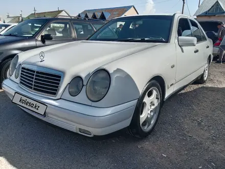 Mercedes-Benz E 320 1998 года за 5 300 000 тг. в Алматы