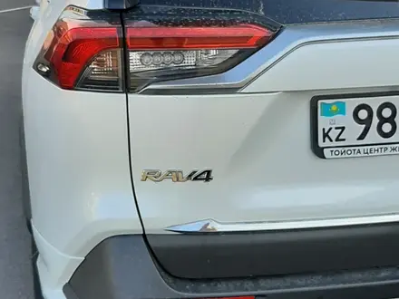 Авточехлы из экокожи для Toyota Rav 4 с 2019-н. В за 46 000 тг. в Алматы – фото 11