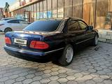 Mercedes-Benz E 280 1996 года за 2 750 000 тг. в Караганда